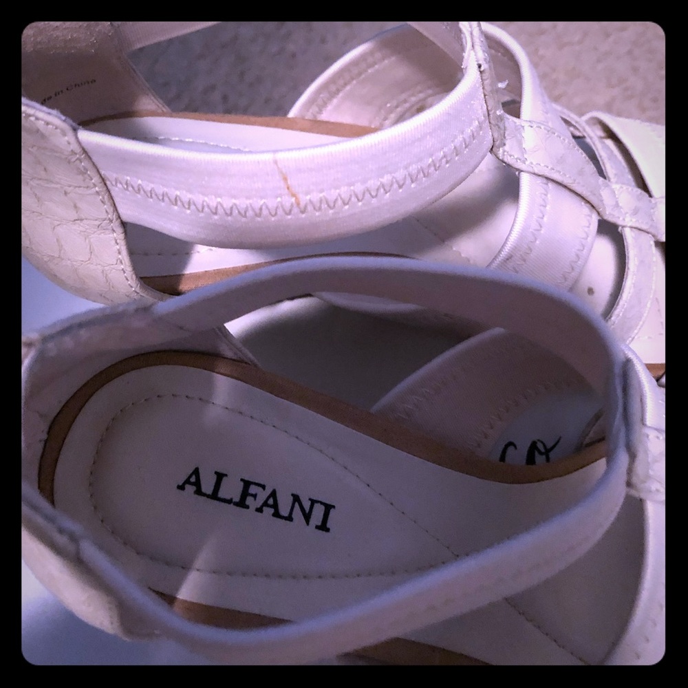 Alfani nice cream sandals size 6